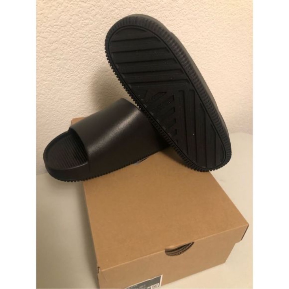 Nike Calm Slide Mens 8/ Women's 9.5
